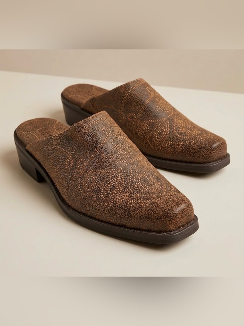 Like New! MUDD Western Embroidered Mules